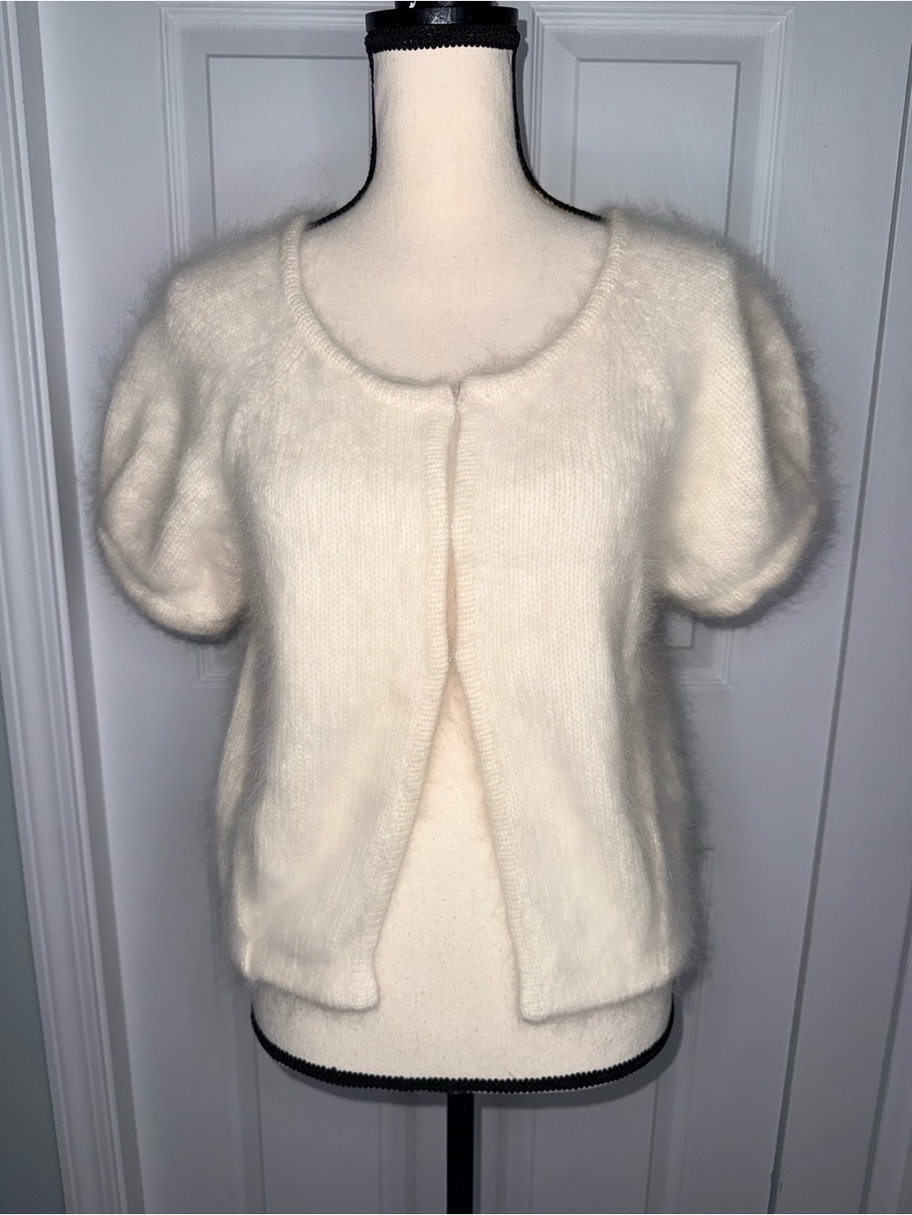 ANN TAYLOR LOFT White Angora Rabbit Hair Blend Short Sleeve Cardigan Shrug M